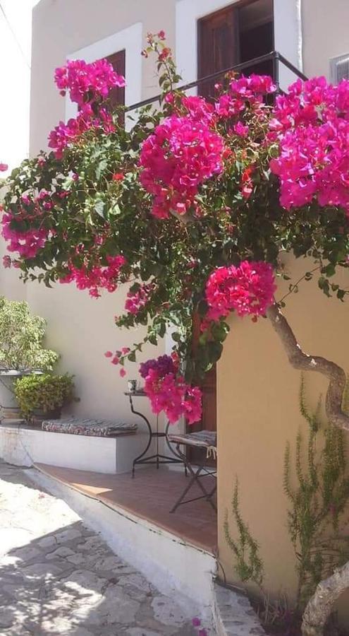 Yiayia's Δωμάτια σε οικογενειακή κατοικία *