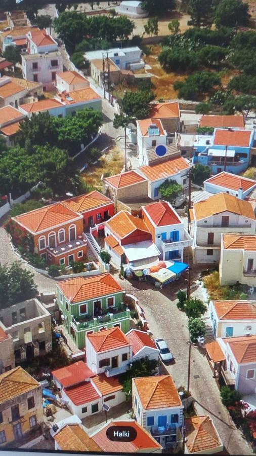 Yiayia's Δωμάτια σε οικογενειακή κατοικία Χάλκη